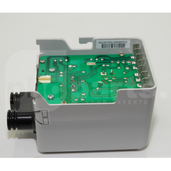 RI1010 Control Box, Oil, Riello 530SE, R40 G2-20, Mectron 2-20 <!DOCTYPE html>
<html lang=\"en\">
<head>
<meta charset=\"UTF-8\">
<meta http-equiv=\"X-UA-Compatible\" content=\"IE=edge\">
<meta name=\"viewport\" content=\"width=device-width, initial-scale=1.0\">
<title>Product Description: Riello 530SE Control Box</title>
</head>
<body>
<h1>Riello 530SE Control Box for R40 G2-20 and Mectron 2-20</h1>
<p>The Riello 530SE Control Box is an essential component designed for use with R40 G2-20 and Mectron 2-20 oil burners.</p>
<ul>
<li>Compatible with Riello R40 G2-20 and Mectron 2-20 oil burners</li>
<li>Ensures stable and efficient burner operation</li>
<li>Durable construction for long-lasting performance</li>
<li>Easy to install and maintain</li>
<li>Original Riello OEM part for reliability and compatibility</li>
</ul>
</body>
</html> 