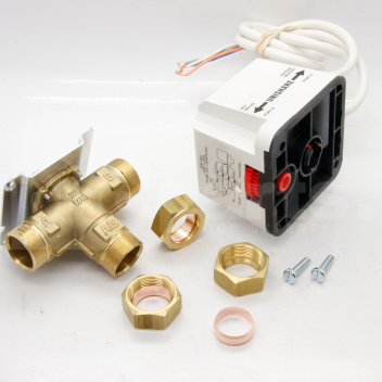VF0170 Mid Position Valve, 22mm, Motor Open/Close, Sunvic SDMV2304 <p>The Sunvic EcoSmart 3 port valve features motor on/motor off action, reducing power consumption and saving energy and money as a result.&nbsp