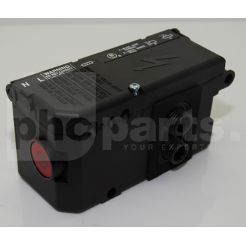 RI1032 Control Box, Oil, Riello 535SE, RDB (Red Reset Button) <!DOCTYPE html>
<html>
<head>
<title>Product Description - Riello 535SE Control Box</title>
</head>
<body>
<div>
<h1>Riello 535SE Control Box with Red Reset Button for RDB</h1>
<p>The Riello 535SE Control Box is a premium component designed to work seamlessly with RDB oil burners. This control box ensures efficient and reliable burner operation with its integrated red reset button feature.</p>
<ul>
<li>Compatible with RDB oil burners</li>
<li>Easy to install and integrate</li>
<li>Built-in red reset button for quick troubleshooting</li>
<li>Engineered for optimal performance and durability</li>
<li>Essential for the safe operation of heating systems</li>
</ul>
</div>
</body>
</html> 